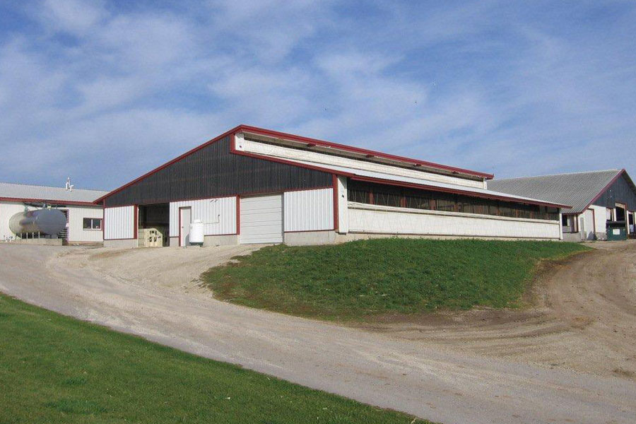Clarks Mills Calf Barn (Clarks Mills,WI)